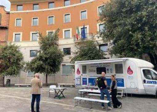Emergenza sangue nel Lazio, in Campania e Sicilia: oggi a piazza Mastai la raccolta straordinaria Adnkronos-Avis Emergenza sangue nel Lazio, in Campania e Sicilia: oggi a piazza Mastai la raccolta straordinaria Adnkronos-Avis