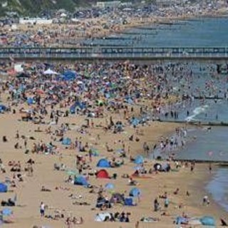 Europa nella morsa del caldo infernale: oltre 40 gradi, le temperature non danno tregua