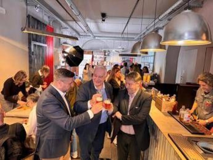 Società, ricerca Ichnusa: 4 italiani su 10 riconquistano ritmo vita, per 1 su 2 birra simbolo momenti qualità