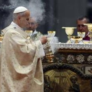 Leone XIV alla messa di Natale: "Come non pensare a Gaza, alle tende esposte al freddo"