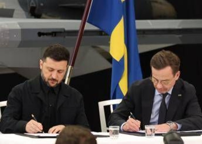 Ucraina e Gripen, i 'Grifoni' supersonici che la Svezia darà a Kiev Ucraina e Gripen, i 'Grifoni' supersonici che la Svezia darà a Kiev