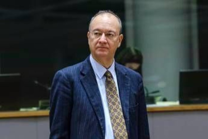 Crisi energetica e scuola, Valditara assicura: "La Dad non è contemplata in alcun modo" Crisi energetica e scuola, Valditara assicura: "La Dad non è contemplata in alcun modo"