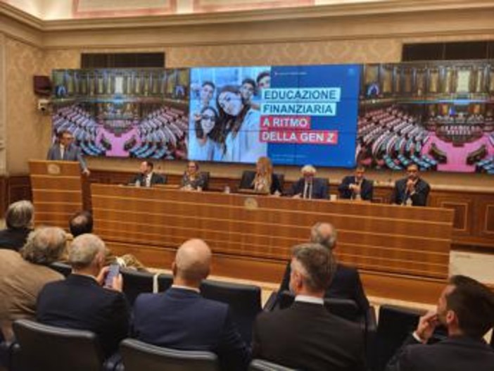 Educazione finanziaria,indagine: solo 3 GenZ su 10 hanno competenze di base Educazione finanziaria,indagine: solo 3 GenZ su 10 hanno competenze di base