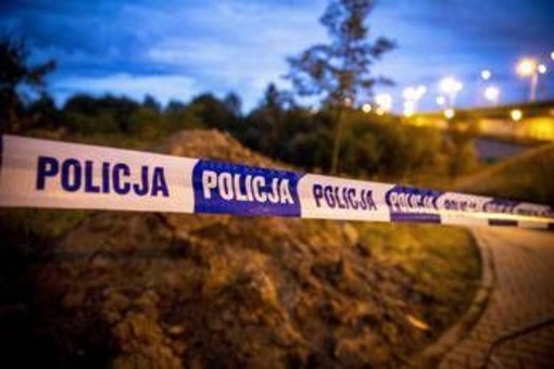 Polonia, attacco con coltello in abbazia: un morto e 4 feriti. Arrestato un ucraino Polonia, attacco con coltello in abbazia: un morto e 4 feriti. Arrestato un ucraino