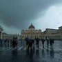 Meteo, arriva il maltempo: pioggia e temporali da Nord a Sud, poi torna il caldo