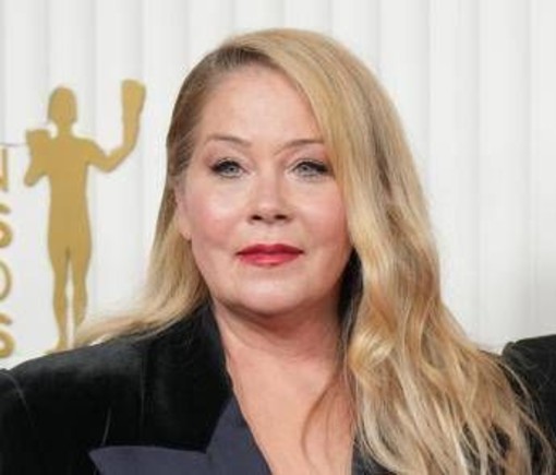 Christina Applegate: "Non ho la sclerosi multipla, hanno sbagliato diagnosi" Christina Applegate: "Non ho la sclerosi multipla, hanno sbagliato diagnosi"