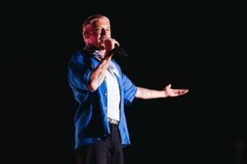 Il rapper Macklemore torna sul palco dopo l'addio al tour di Ed Sheeran: "Dico Palestina libera" Il rapper Macklemore torna sul palco dopo l'addio al tour di Ed Sheeran: "Dico Palestina libera"