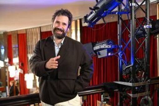 Sanremo 2026, Tommaso Paradiso chi è: esordi, rottura con i 'The giornalisti', dietrofront sul Festival