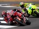 MotoGp, caos a Silverstone. Incidente per i fratelli Marquez, poi ripartono e cade Bagnaia