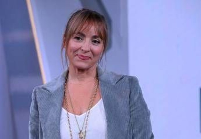 Famiglia nel bosco, Raznovich: "Io cresciuta in un Ashram non giudico chi fa scelte diverse" Famiglia nel bosco, Raznovich: "Io cresciuta in un Ashram non giudico chi fa scelte diverse"