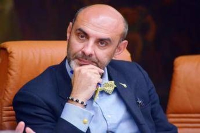 Famiglia nel bosco, Pillon: "Depositata contro perizia, inemendabili e severi errori" Famiglia nel bosco, Pillon: "Depositata contro perizia, inemendabili e severi errori"