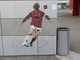 Baresi, a Milano vandalizzato il murales per il capitano del Milan