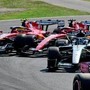 Gp Monza, scintille alla partenza: contatto Leclerc-Hamilton, poi Charles finisce a muro
