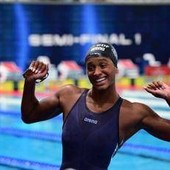 Chi è Sara Curtis, la campionessa europea e primatista mondiale dei 50 dorso