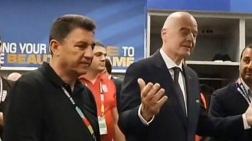 Infantino elogia l'Iran ai Mondiali, il ct e il capitano Taremi replicano: "Trattati malissimo"