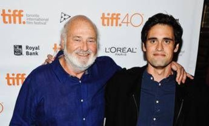 Giallo nel processo Reiner, si ritira a sorpresa l'avvocato del figlio imputato Giallo nel processo Reiner, si ritira a sorpresa l'avvocato del figlio imputato