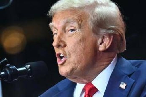 Trump: &quot;Charlie Kirk un martire, io odio i miei avversari&quot;