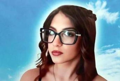 La mamma di Martina Carbonaro in aula con braccialetto elettronico: "Tucci trattato come figlio, non lo perdonerò mai" La mamma di Martina Carbonaro in aula con braccialetto elettronico: "Tucci trattato come figlio, non lo perdonerò mai"