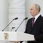 Putin contro Nato e Ue: "Minaccia russa scusa per giustificare aumento spese militari"