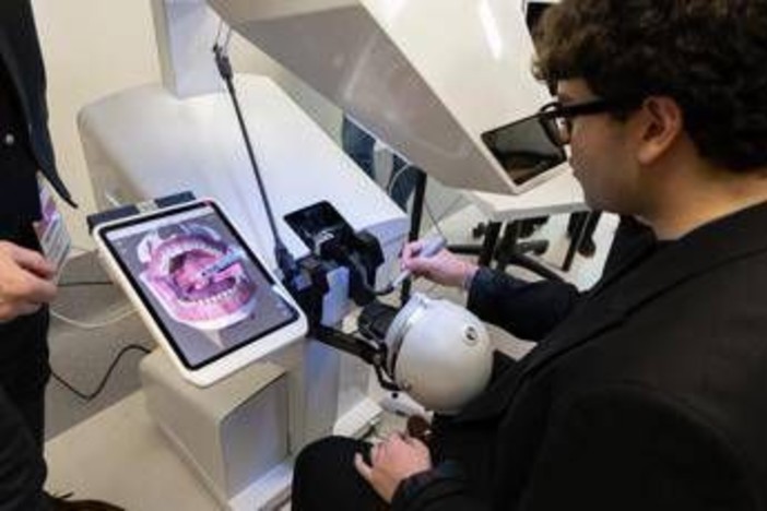 Al Campus Bio-Medico di Roma l'odontoiatria tra realtà virtuale e immersiva  