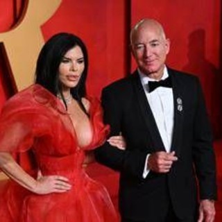Bezos, dagli chef al 'wedding village': tutto pronto per le nozze da mille e una notte
