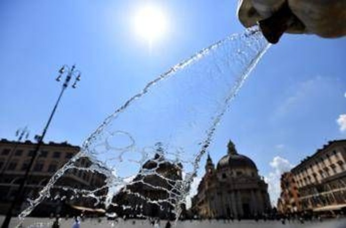 Caldo, l'esperto: &quot;Siamo 7-8°C oltre le medie climatiche di fine di giugno&quot;
