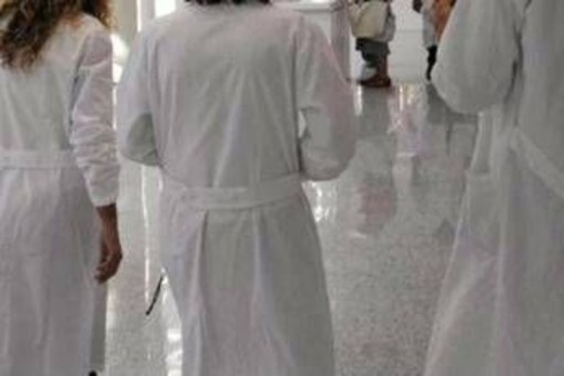 Sanità, Collegio chirurghi: &quot;Pieno sostegno a iniziativa Governo su scudo penale&quot;