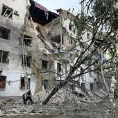 Ucraina, attacchi russi a Zaporizhzhia e Kharkiv: 6 morti. Kiev colpisce deposito petrolio Ucraina, attacchi russi a Zaporizhzhia e Kharkiv: 6 morti. Kiev colpisce deposito petrolio