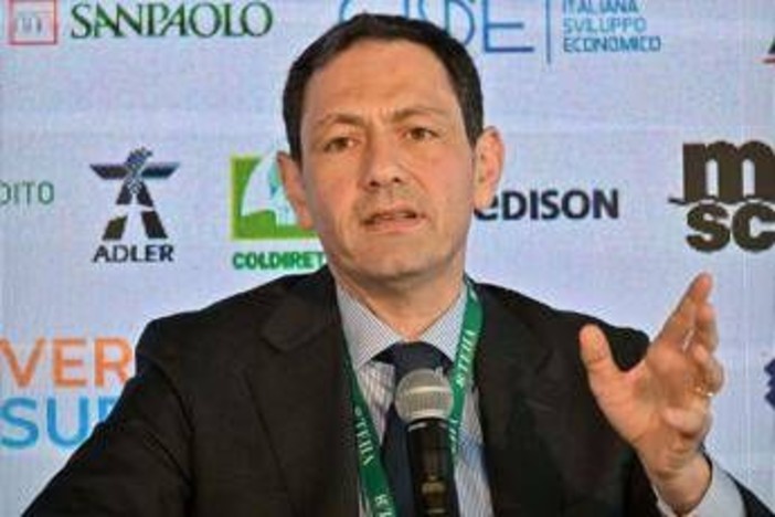 Ue, Razza (FdI): "Su tabacco riscaldato si adotti approccio scientifico"