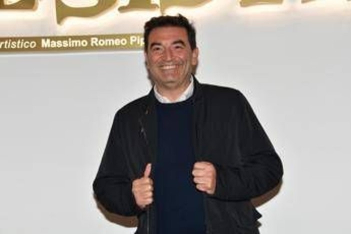 Max Giusti sostituisce Gerry Scotti, è il nuovo conduttore di 'Caduta Libera'