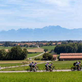 Tumori, staffetta ciclistica Bms da Monaco a Londa per raccolta fondi