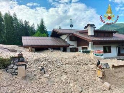 Maltempo nel bellunese, pioggia e detriti bloccano Borca di Cadore