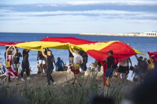 Crisi migranti a Ceuta, la Spagna chiede il sostegno dell'Europa. Piantedosi: "Il 31 decideremo"