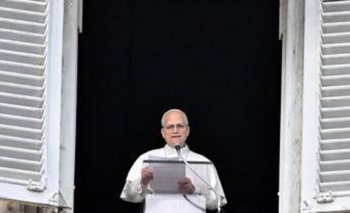 Ucraina, l'appello del Papa: "Tacciano le armi, la pace è un'esigenza urgente" Ucraina, l'appello del Papa: "Tacciano le armi, la pace è un'esigenza urgente"