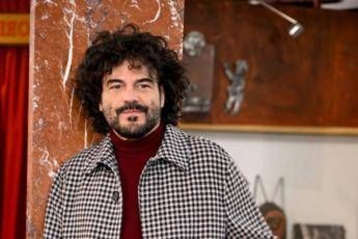 Sanremo 2026, Francesco Renga chi è: gli esordi con i Timoria e l'amore con Ambra Angiolini