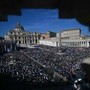 Il Papa proclama sette nuovi santi e lancia ancora un appello: &quot;Pace in Terra Santa, Ucraina, e negli altri luoghi di guerra&quot;