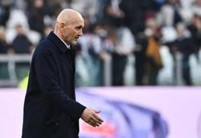 Juve-Galatasaray, Comolli: "Espulsione di Kelly decisione frustrante" Juve-Galatasaray, Comolli: "Espulsione di Kelly decisione frustrante"