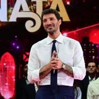 Ascolti tv, 'Step' vince con oltre 2,7 milioni: Stefano De Martino sigla record stagionale