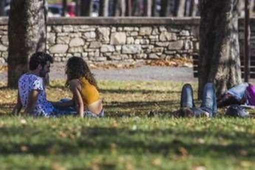 Sole e temperature in rialzo, domina l'anticiclone: le previsioni meteo