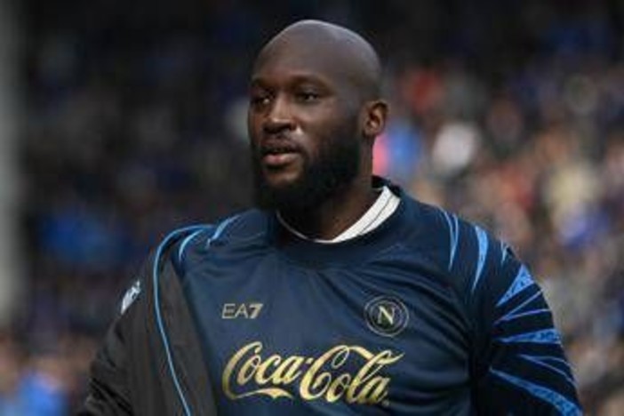 Napoli, Lukaku fuori rosa? L'attaccante non si presenta all'allenamento, il club: "Valutiamo provvedimenti"