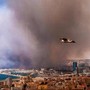 Francia, maxi incendio raggiunge Marsiglia: chiuso aeroporto