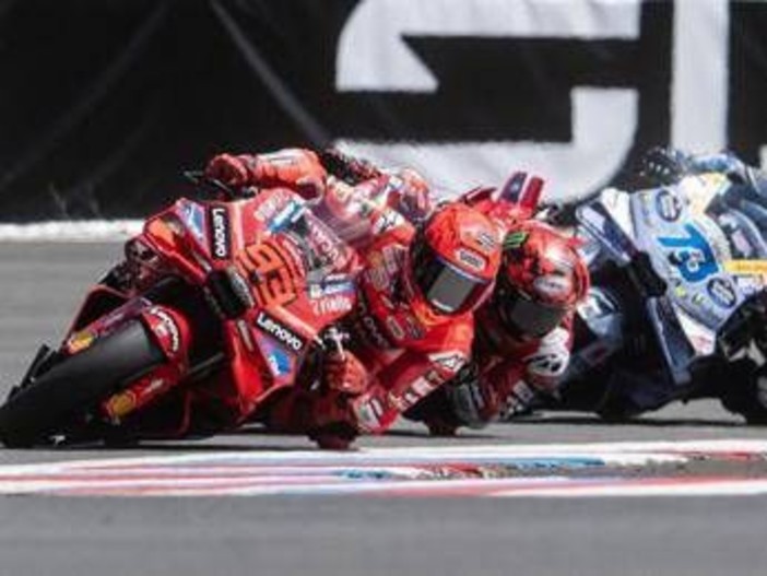 MotoGp Repubblica Ceca, Marc Marquez vince la sprint ma è sotto investigazione