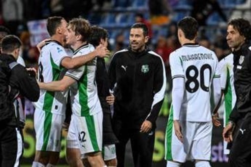 Fiorentina, crisi senza fine: il Sassuolo vince 3-1 a Reggio Emilia