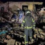 Ucraina, raid russi nella notte: a Kharkiv morti madre e figlio di 10 anni