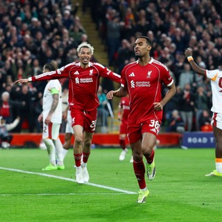 Il Liverpool travolge il Galatasaray 4-0 e vola ai quarti