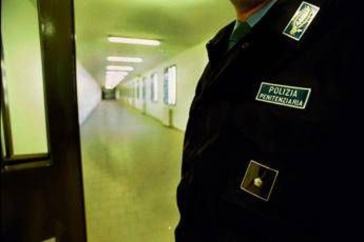Pisa, detenuti in rivolta in diretta su TikTok al carcere Don Bosco Pisa, detenuti in rivolta in diretta su TikTok al carcere Don Bosco