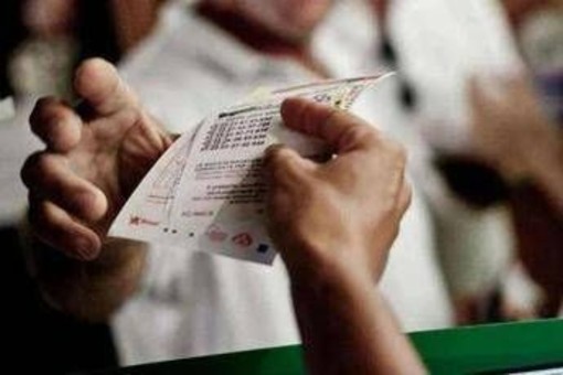 SuperEnalotto, numeri combinazione vincente di oggi 9 maggio SuperEnalotto, numeri combinazione vincente di oggi 9 maggio
