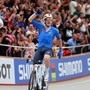 Mondiali su pista, Viviani chiude la carriera alla grande: vince l'oro nell'eliminazione Mondiali su pista, Viviani chiude la carriera alla grande: vince l'oro nell'eliminazione