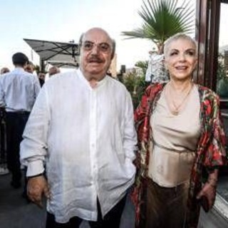 Rosanna Banfi a Verissimo con papà Lino, il racconto del (secondo) tumore sconfitto Rosanna Banfi a Verissimo con papà Lino, il racconto del (secondo) tumore sconfitto