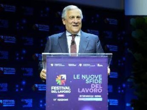 Professioni, Tajani: "Colonna vertebrale Paese, garanzia di crescita" Professioni, Tajani: "Colonna vertebrale Paese, garanzia di crescita"